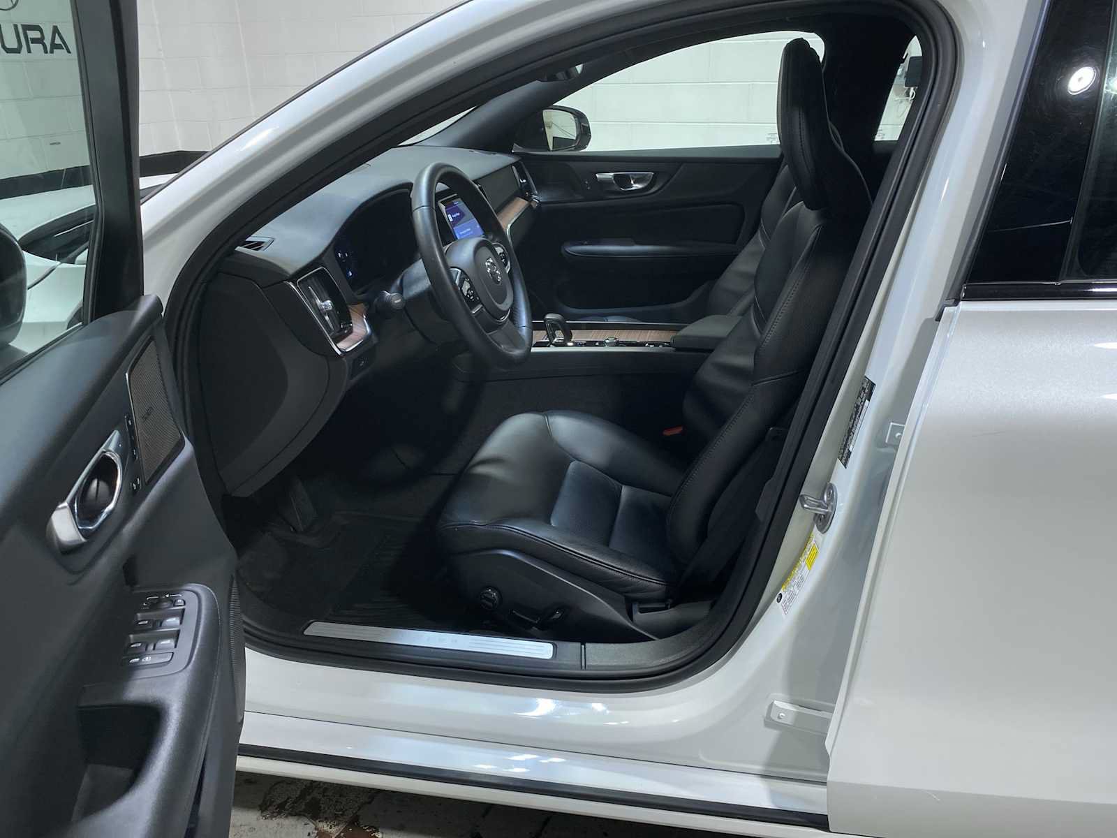 Used 2023 Volvo S60 B5 Plus w/ Climate Package AWD/4WD video 2