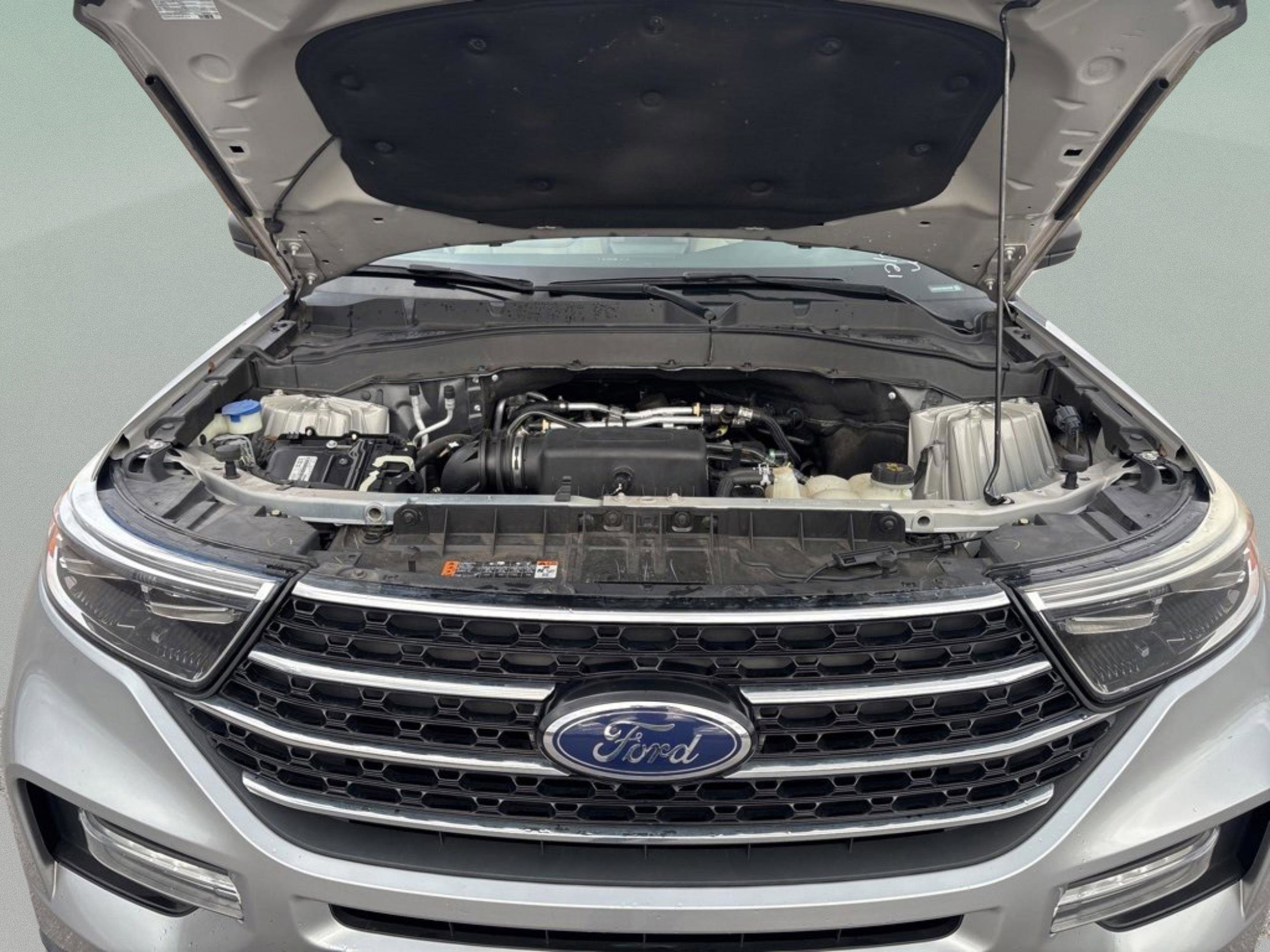 Used 2021 Ford Explorer XLT w/ Equipment Group 202A image 49