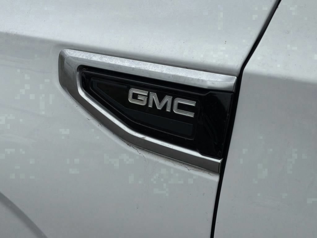 Used 2024 GMC Yukon XL Denali AWD/4WD image 32