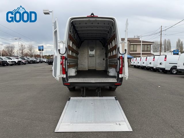 Used 2020 Mercedes-Benz Sprinter 2500 image 26