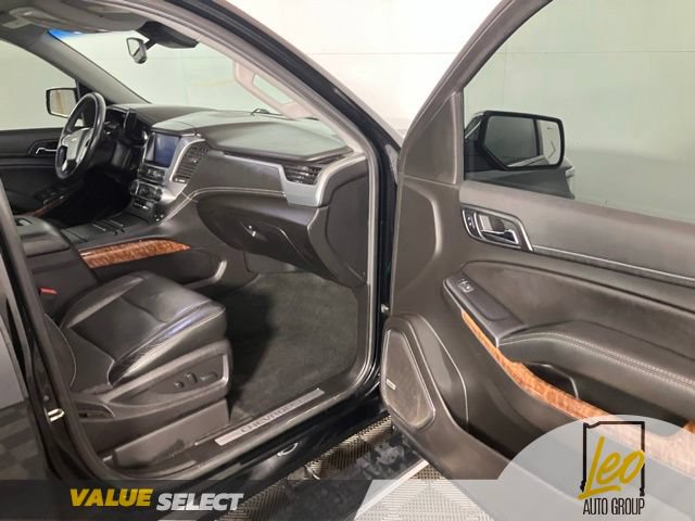 Used 2017 Chevrolet Suburban Premier AWD/4WD image 17