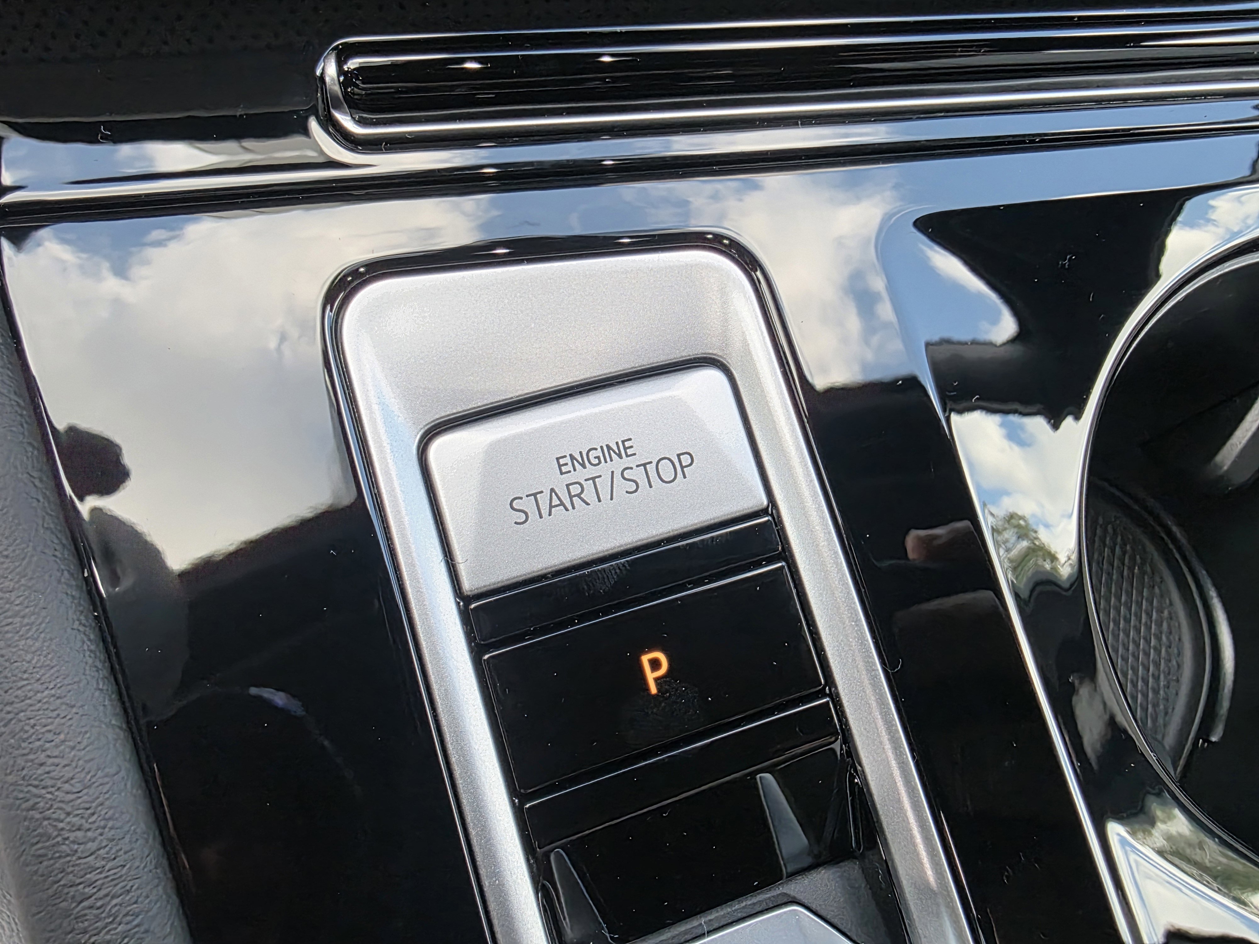 New 2026 Volkswagen Atlas Cross Sport SEL Premium R-Line image 19