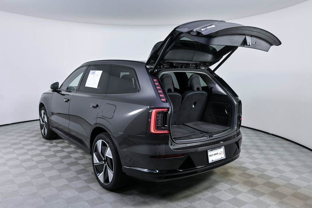 Certified 2025 Volvo EX90 Plus AWD/4WD image 35