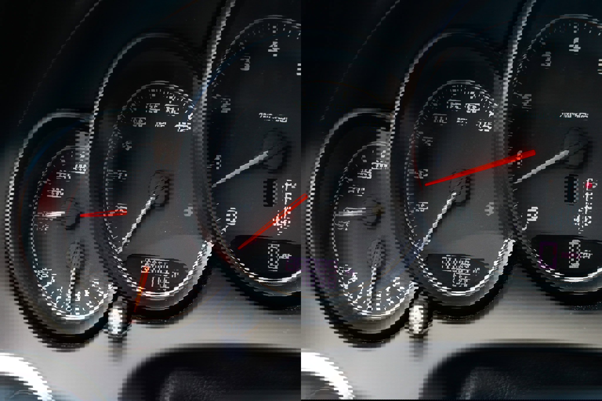 Used 2014 Porsche Cayenne Platinum Edition image 57