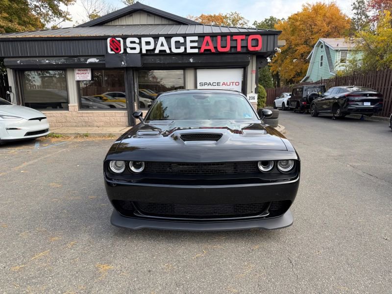 Used 2015 Dodge Challenger SRT Hellcat image 2