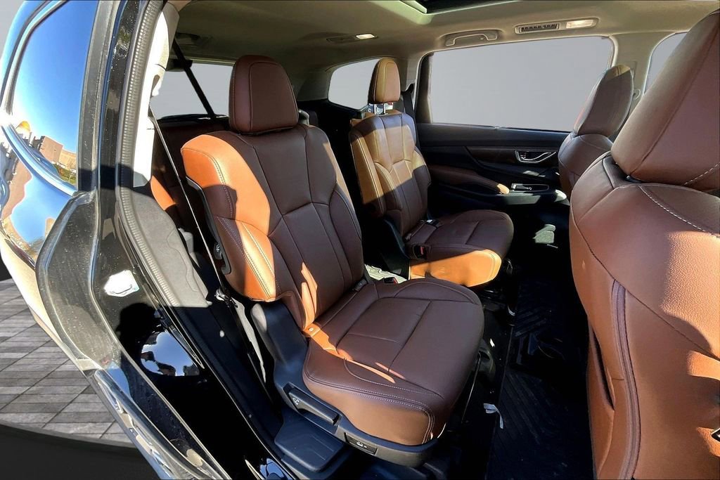 Used 2025 Subaru Ascent Touring w/ Popular Package #2 AWD/4WD image 19