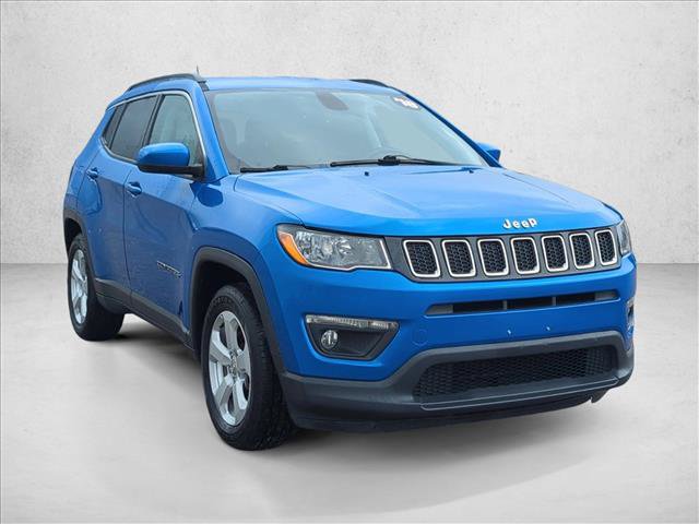 Used 2018 Jeep Compass Latitude w/ Popular Equipment Group FWD image 3