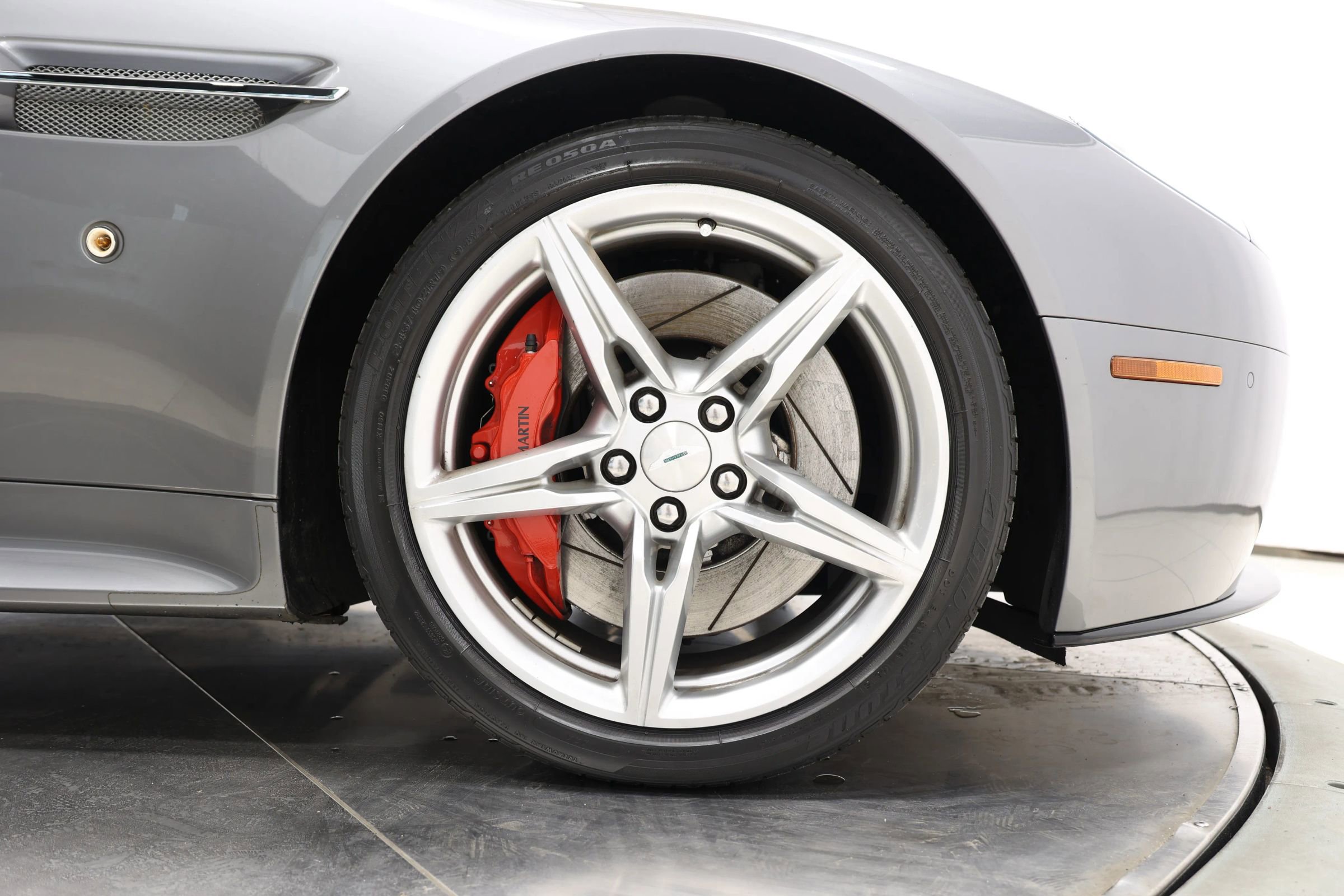 Used 2016 Aston Martin V8 Vantage S image 59