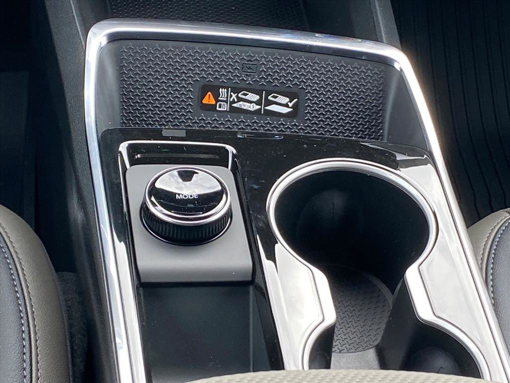 New 2026 Chevrolet Equinox LT w/ Convenience Package II image 12