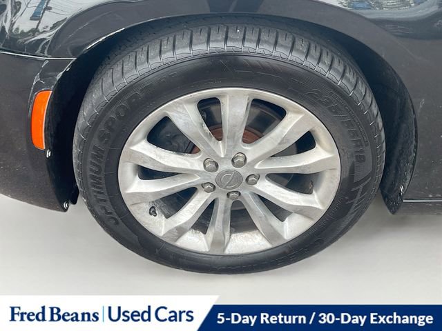 Used 2016 Chrysler 300 C AWD/4WD image 20