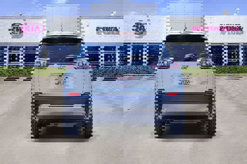 Used 2019 Jeep Cherokee Limited image 5