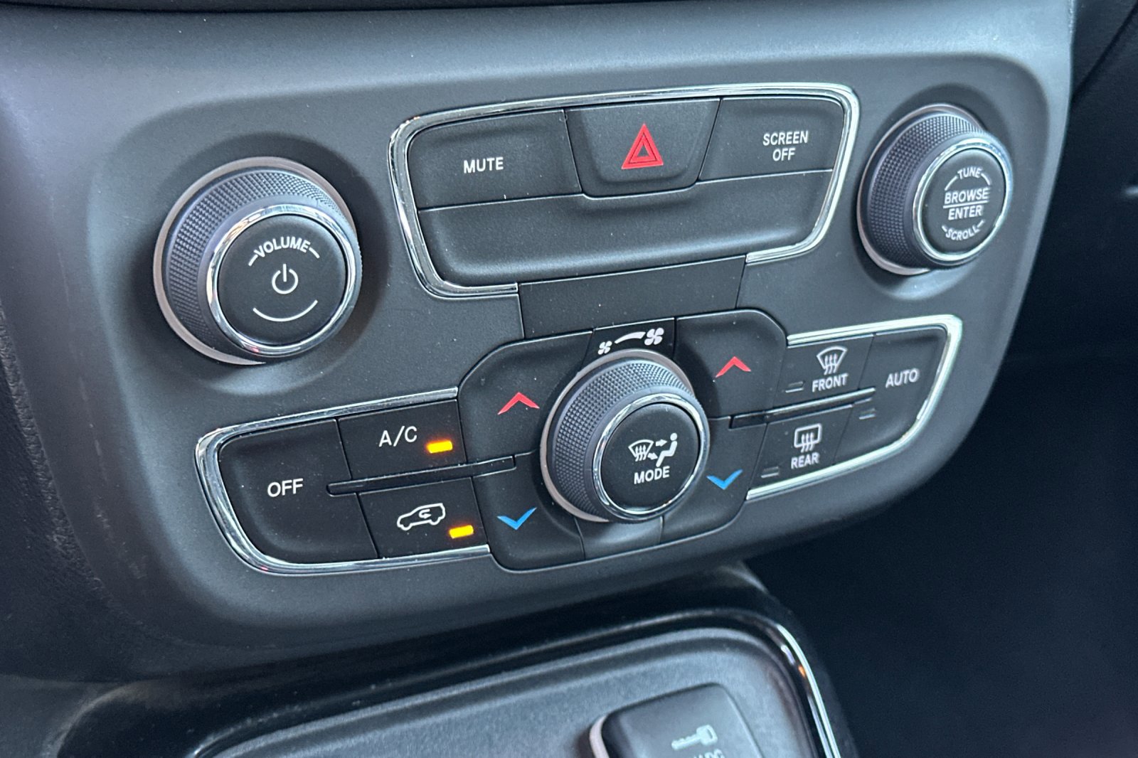 Used 2021 Jeep Compass Latitude image 20