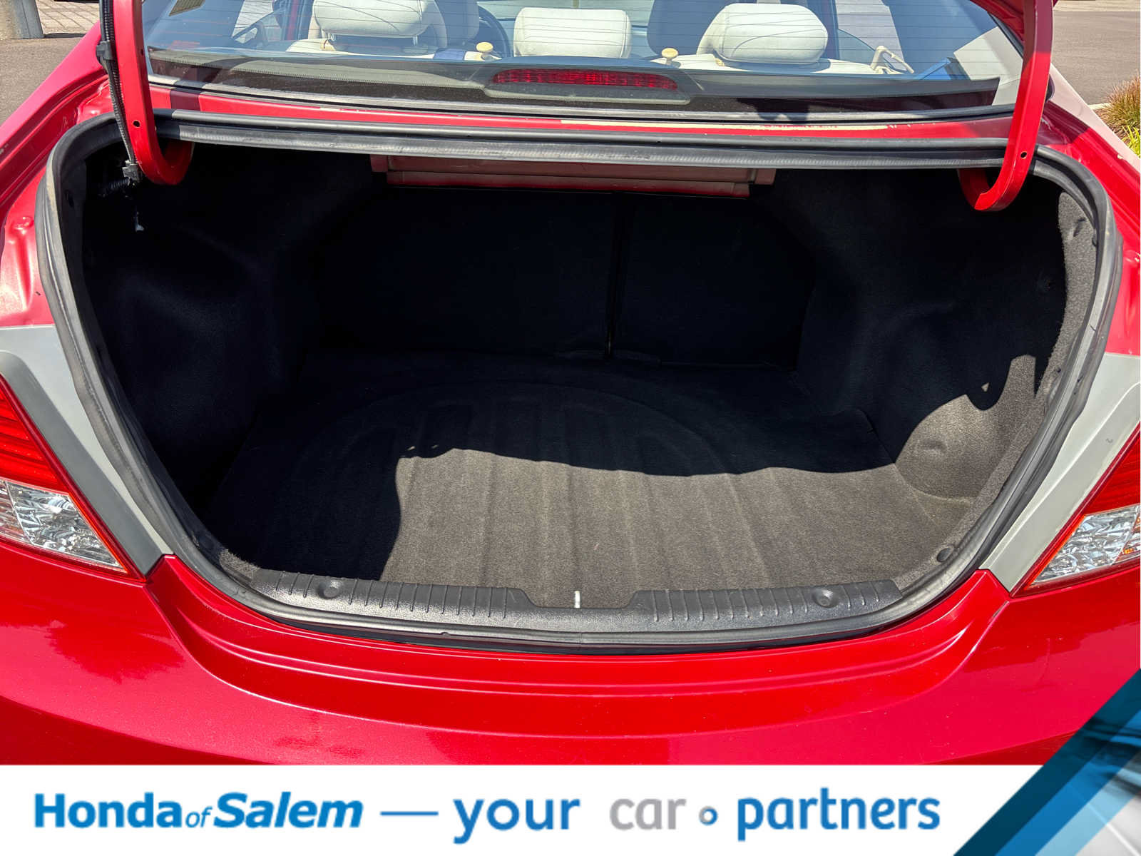 Used 2013 Hyundai Accent GLS FWD image 19