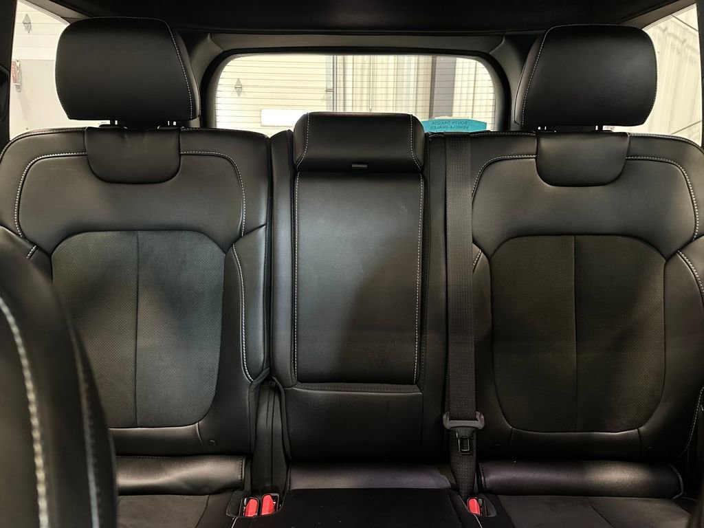 Used 2024 Jeep Grand Cherokee Altitude image 31