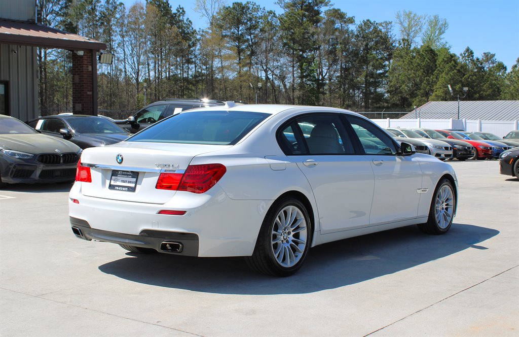 Used 2012 BMW 750Li image 7