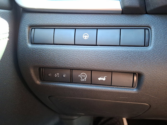 Used 2024 Nissan Rogue SV w/ SV Premium Package AWD/4WD image 25