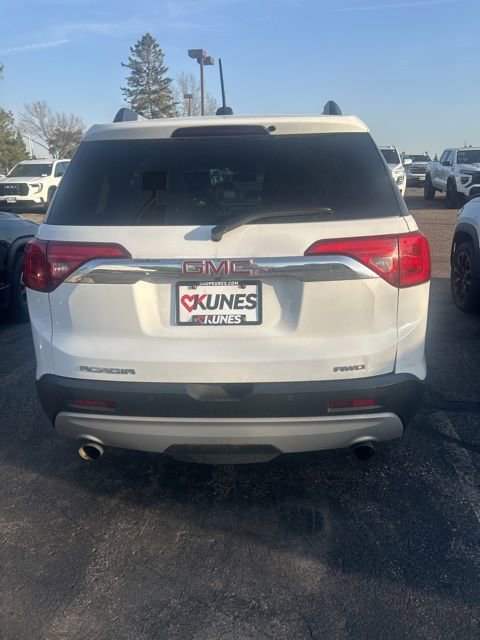 Used 2017 GMC Acadia SLT image 4