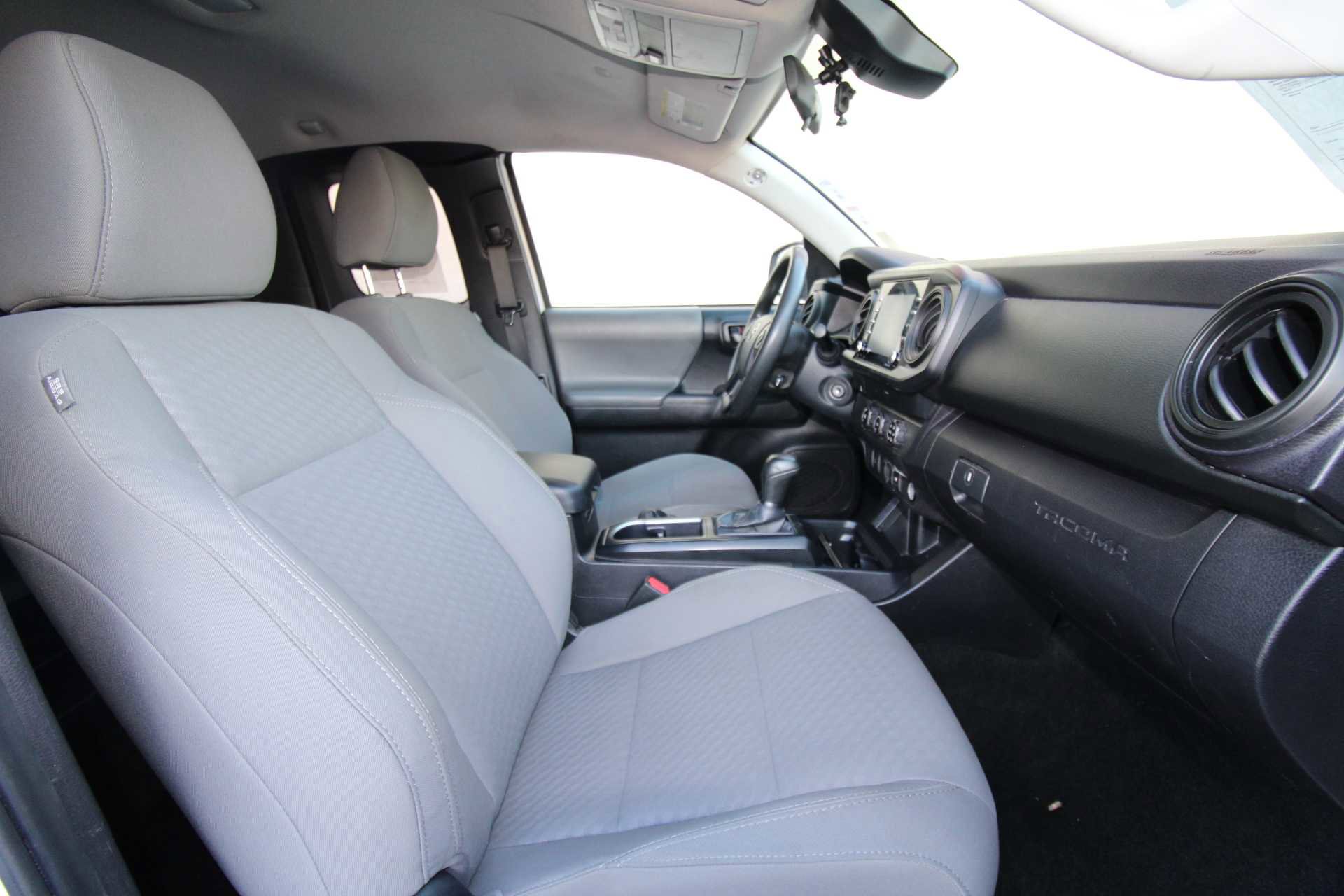 Used 2020 Toyota Tacoma SR image 41