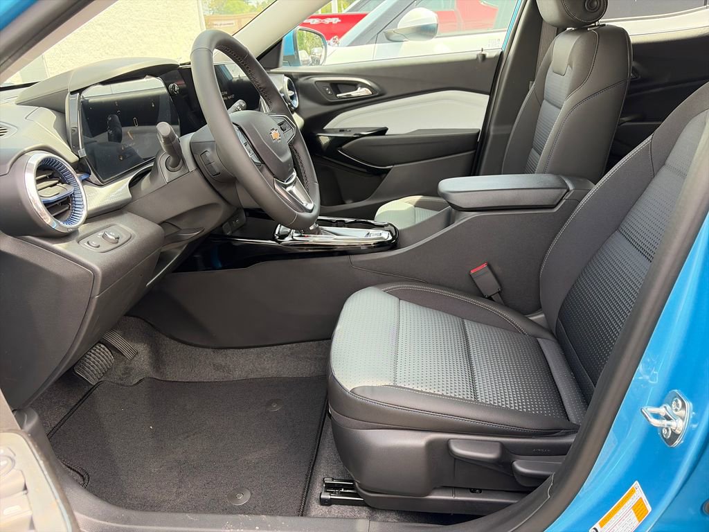 New 2026 Chevrolet Trax LT FWD image 14