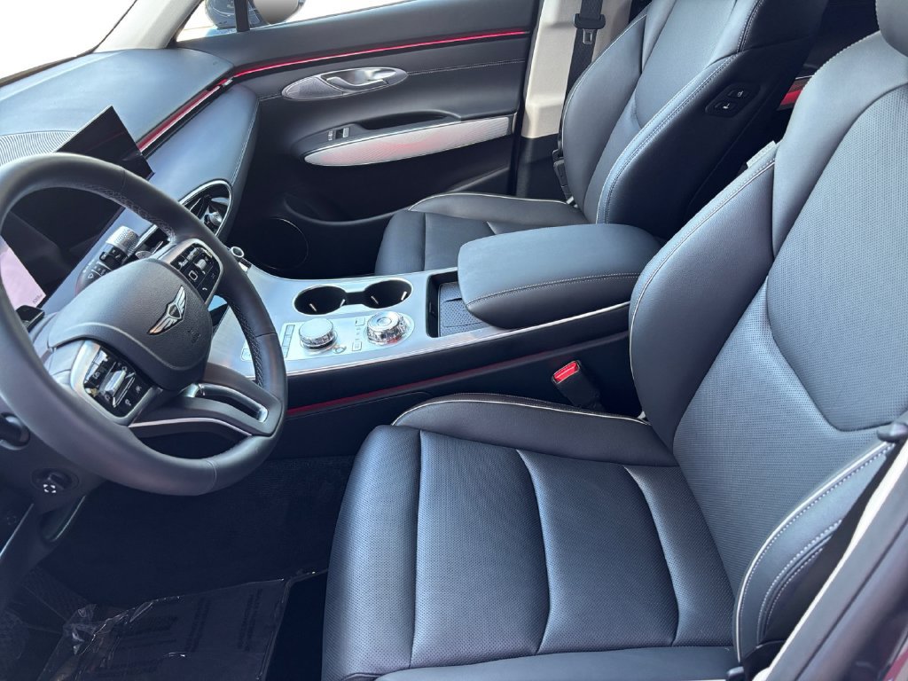 Used 2026 Genesis GV70 2.5T Advanced AWD/4WD image 10