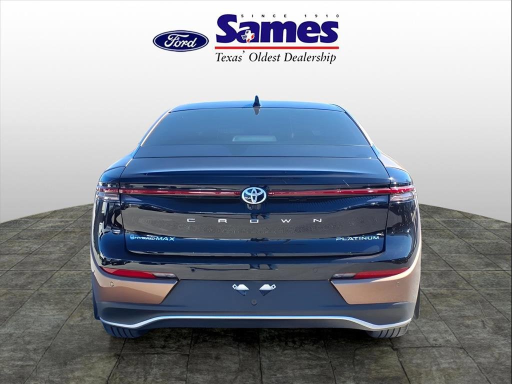 Used 2024 Toyota Crown Platinum image 7
