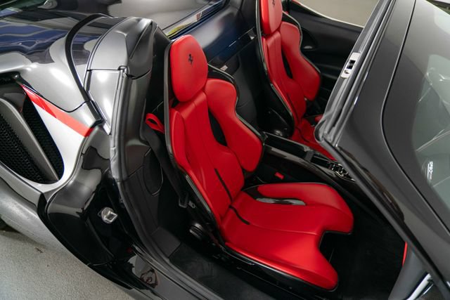 Used 2022 Ferrari SF90 Spider AWD/4WD image 26