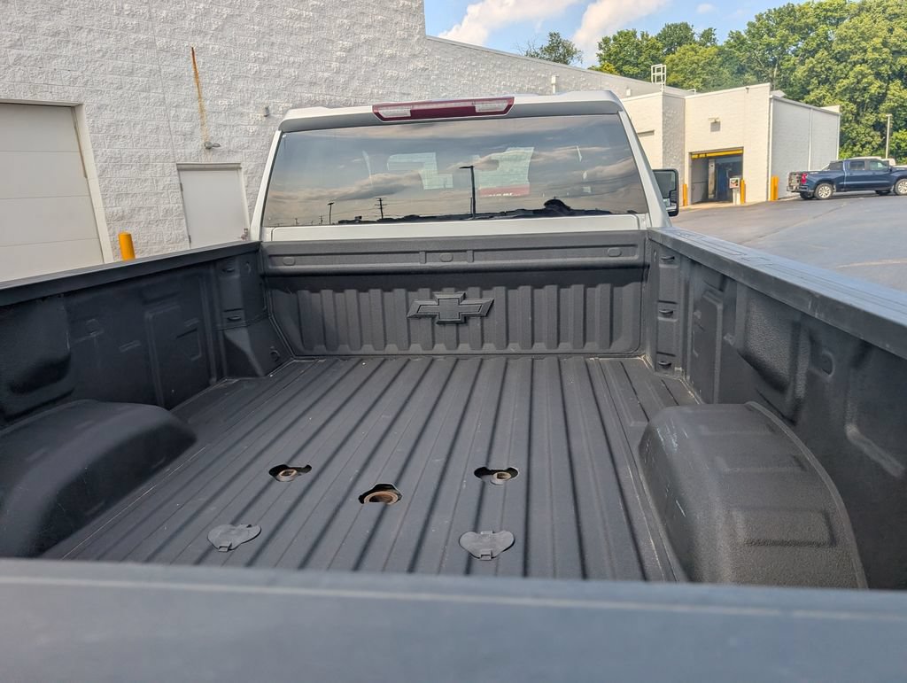 Used 2022 Chevrolet Silverado 3500 LT w/ Convenience Package AWD/4WD image 10
