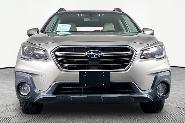 Used 2018 Subaru Outback 2.5i Limited AWD/4WD image 2