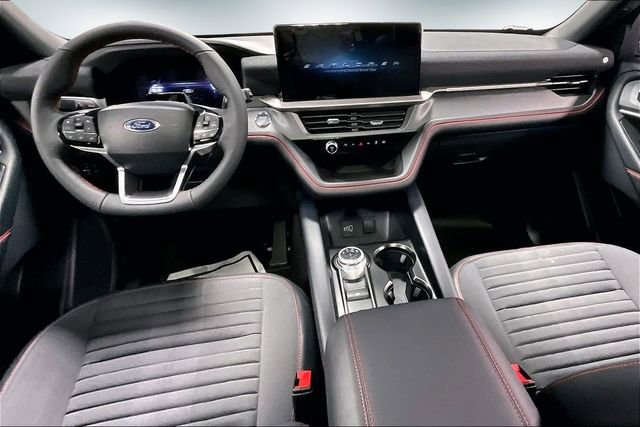 New 2026 Ford Explorer ST-Line w/ ST-Line Street Pack image 6
