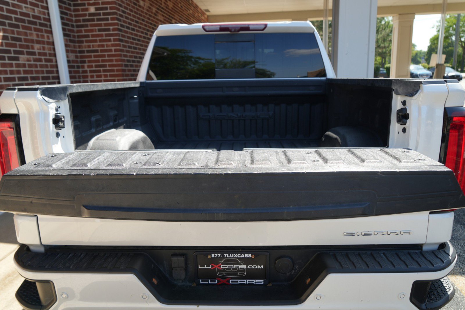 Used 2022 GMC Sierra 1500 Denali w/ Denali Reserve Package AWD/4WD image 40