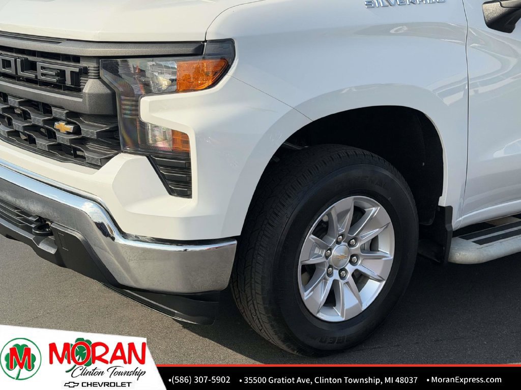 Certified 2025 Chevrolet Silverado 1500 W/T RWD image 9