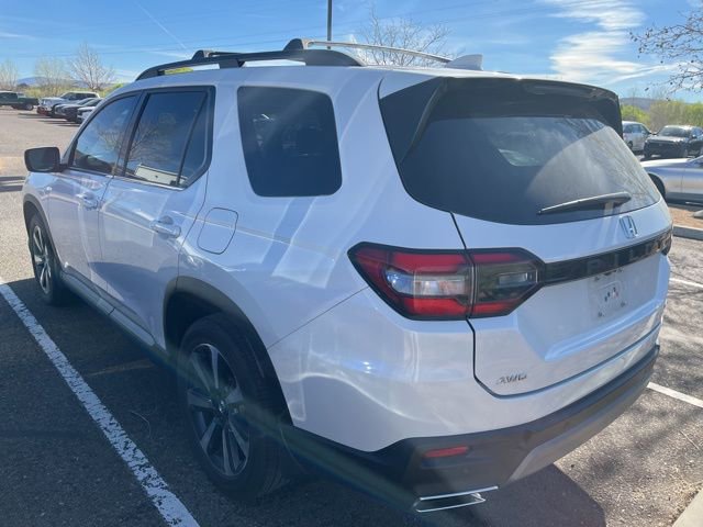 Certified 2023 Honda Pilot Touring image 20