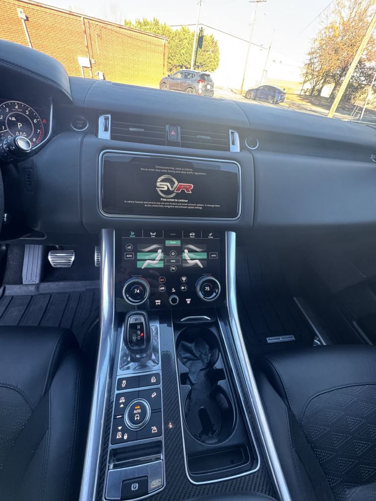 Used 2021 Land Rover Range Rover Sport SVR image 30