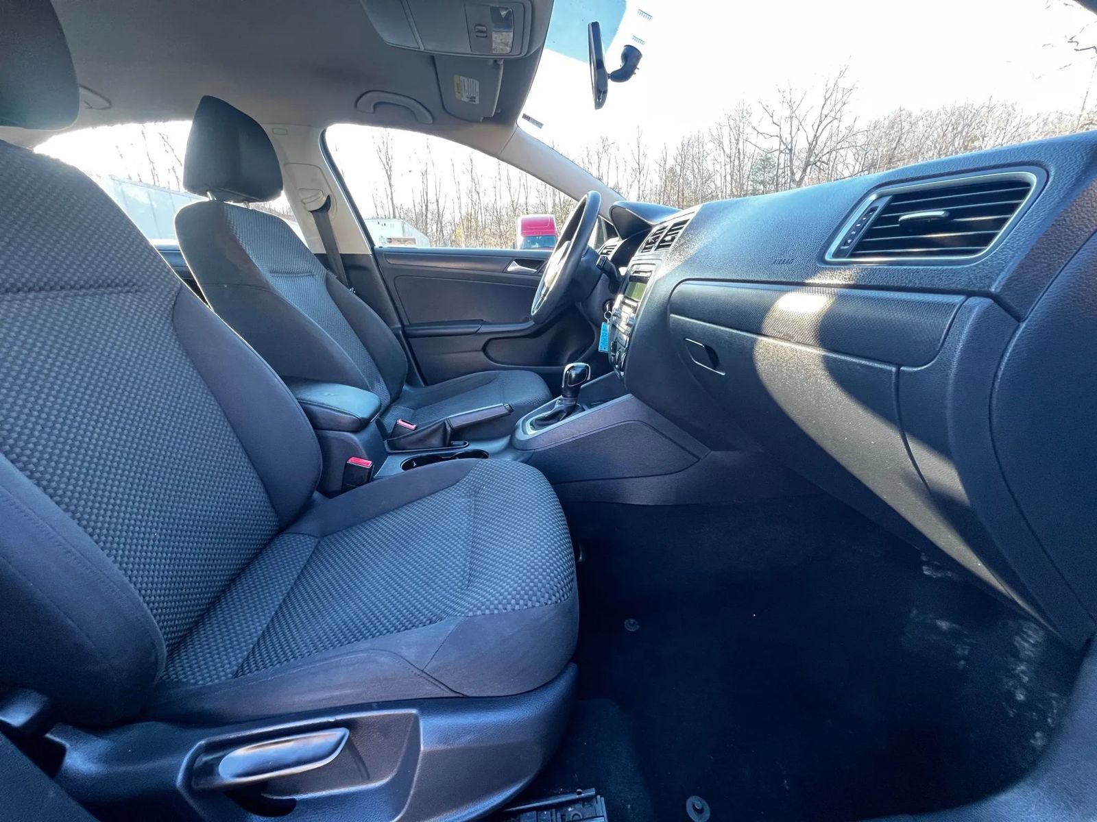 Used 2014 Volkswagen Jetta S FWD image 9