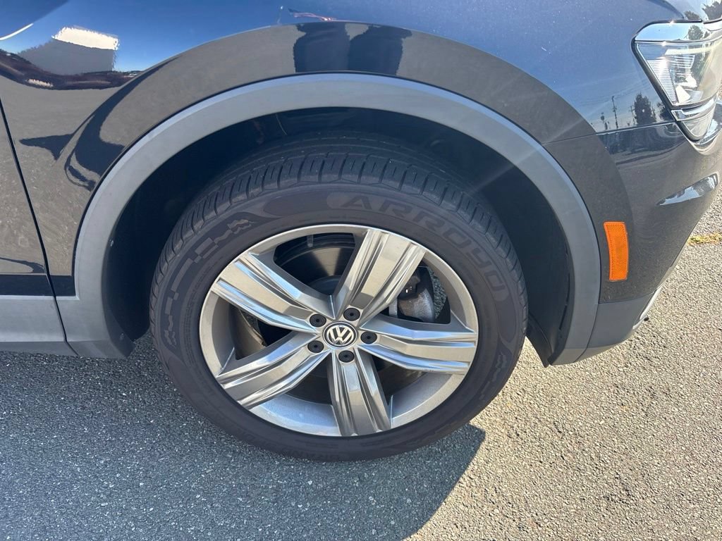 Used 2019 Volkswagen Tiguan SEL Premium AWD/4WD image 9