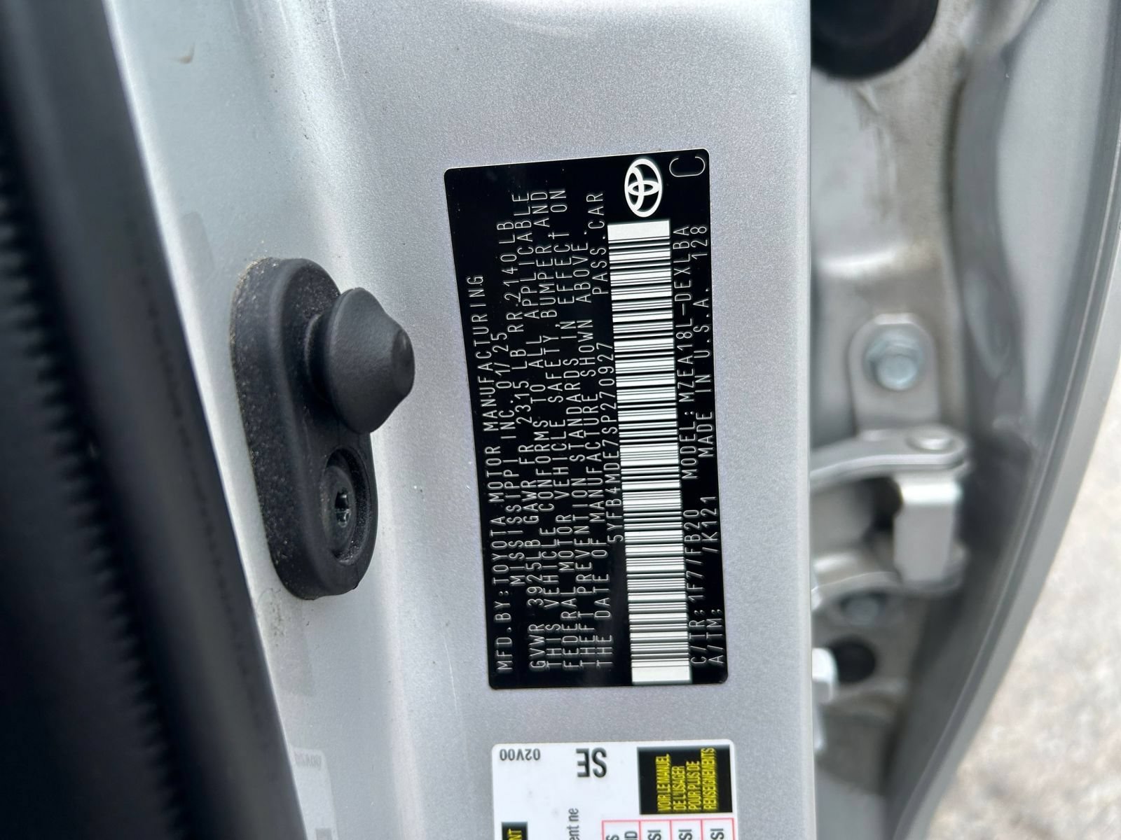 Used 2025 Toyota Corolla LE FWD image 22