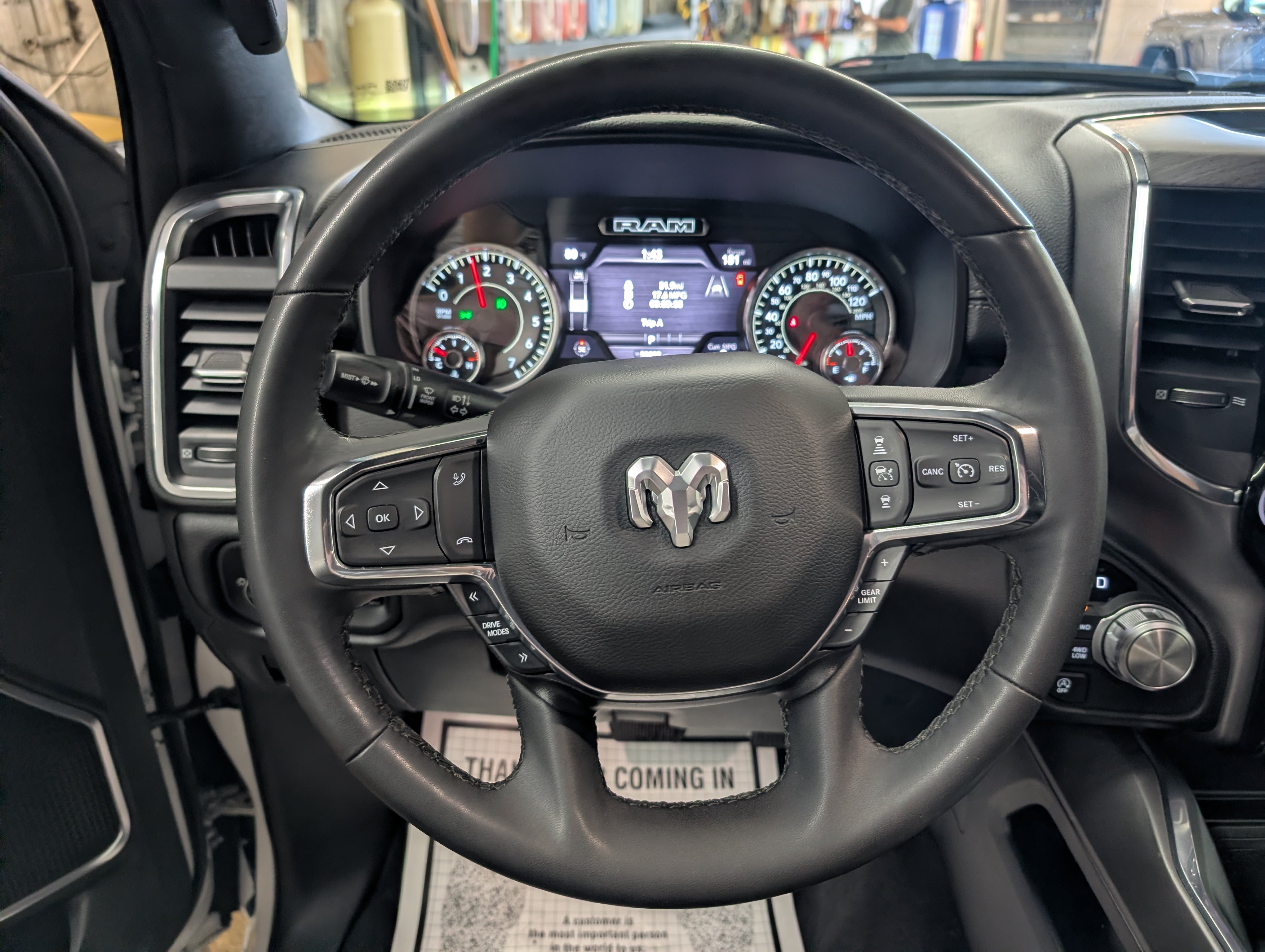 Used 2025 RAM 1500 Laramie AWD/4WD image 18