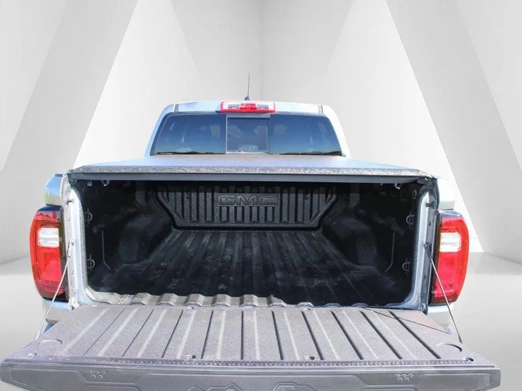 New 2026 GMC Canyon Elevation image 32