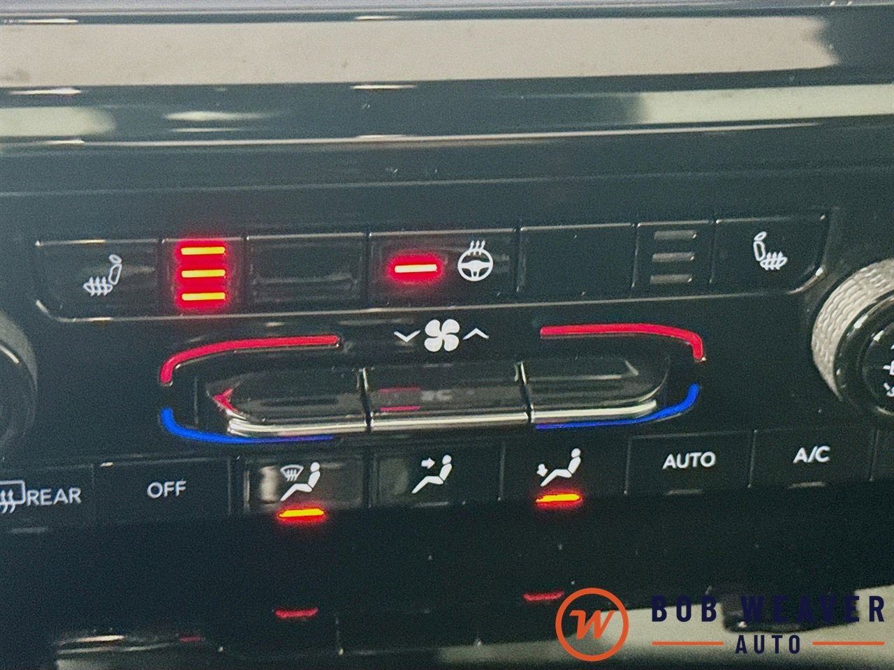 Used 2025 Jeep Grand Cherokee L Altitude image 21