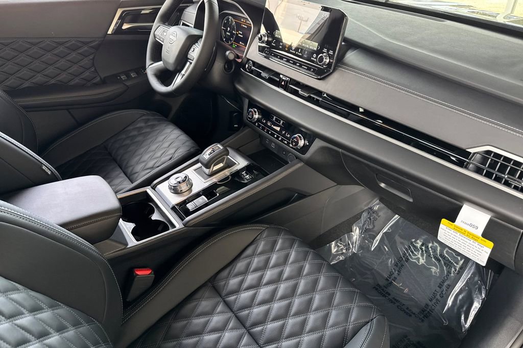 New 2026 Nissan Rogue Platinum image 12