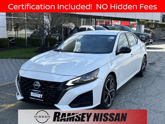 Certified 2023 Nissan Altima 2.5 SR FWD image 1