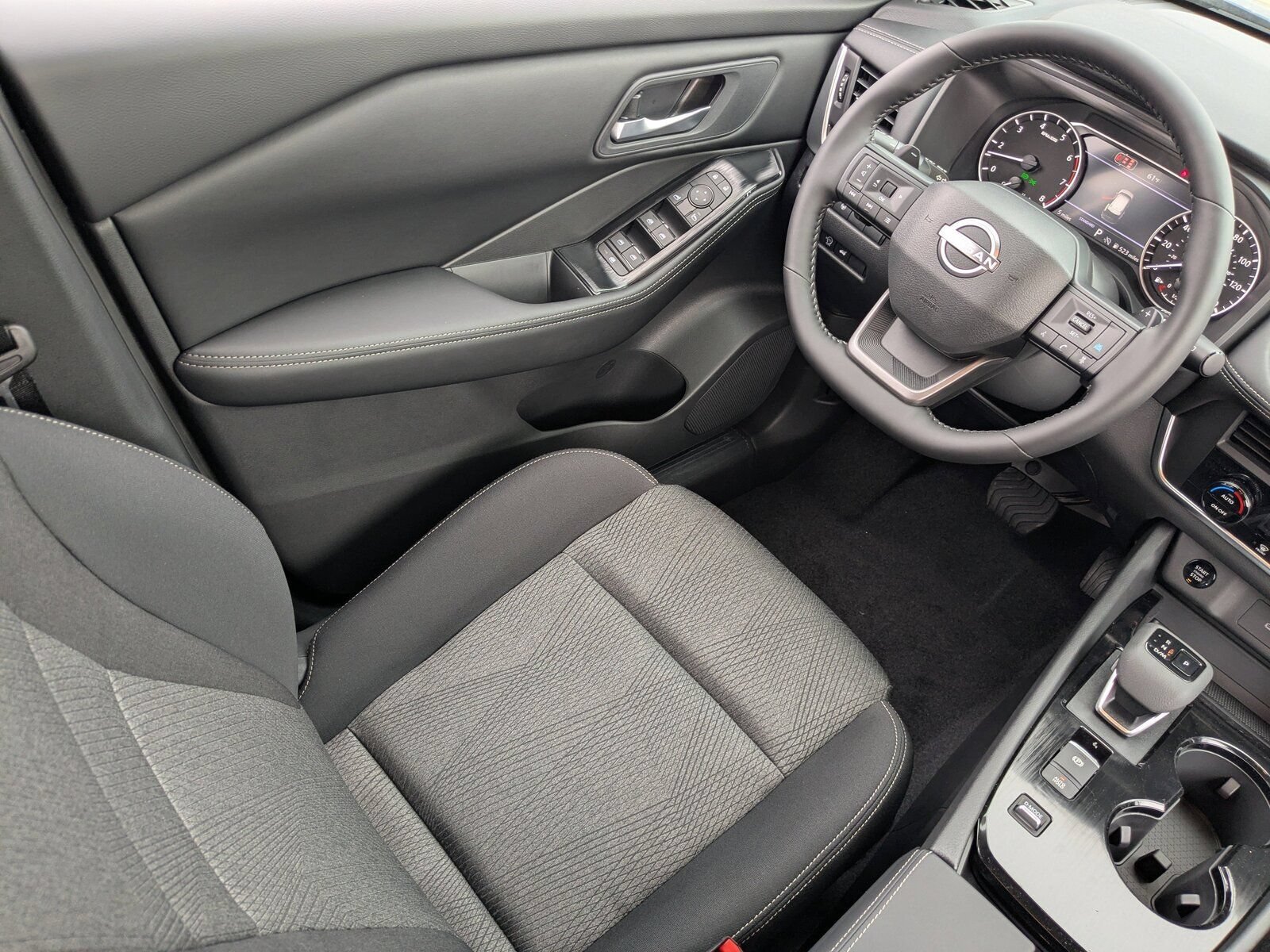 New 2026 Nissan Rogue SV FWD image 19