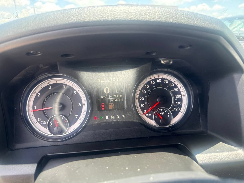 Used 2024 RAM 1500 Warlock AWD/4WD image 15