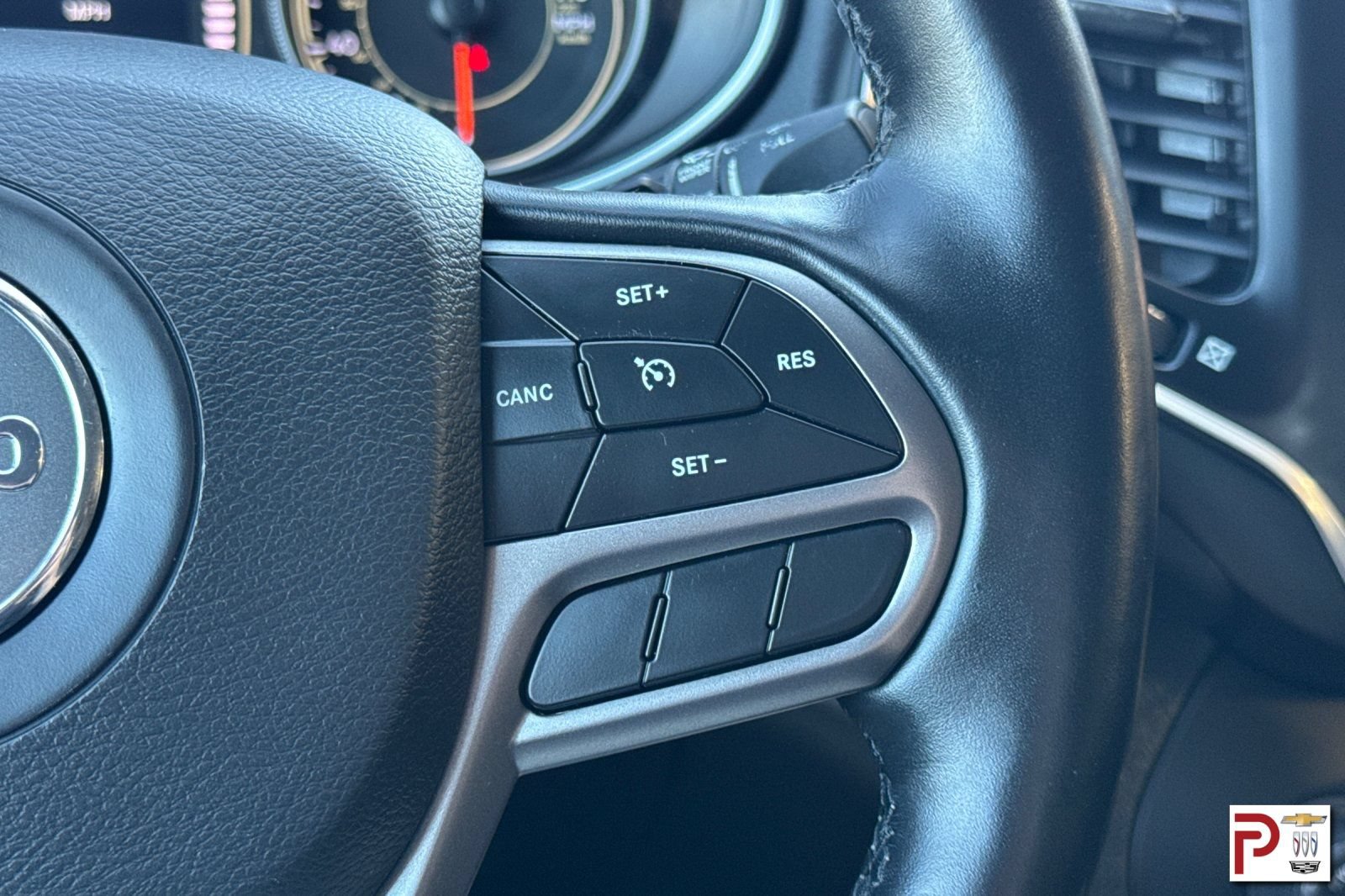 Used 2020 Jeep Cherokee Latitude Plus w/ Cold Weather Group AWD/4WD image 28