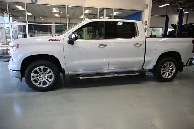 New 2026 Chevrolet Silverado 1500 LTZ w/ LTZ Premium Package AWD/4WD image 10