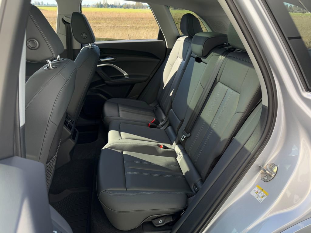 Used 2025 Audi Q5 Premium Plus image 24