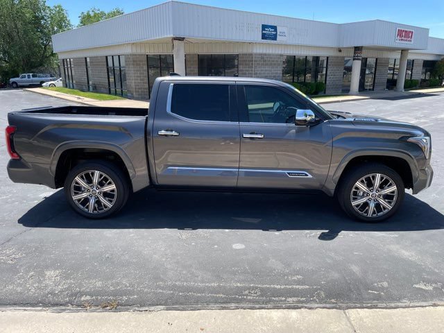 Used 2023 Toyota Tundra Capstone AWD/4WD image 4