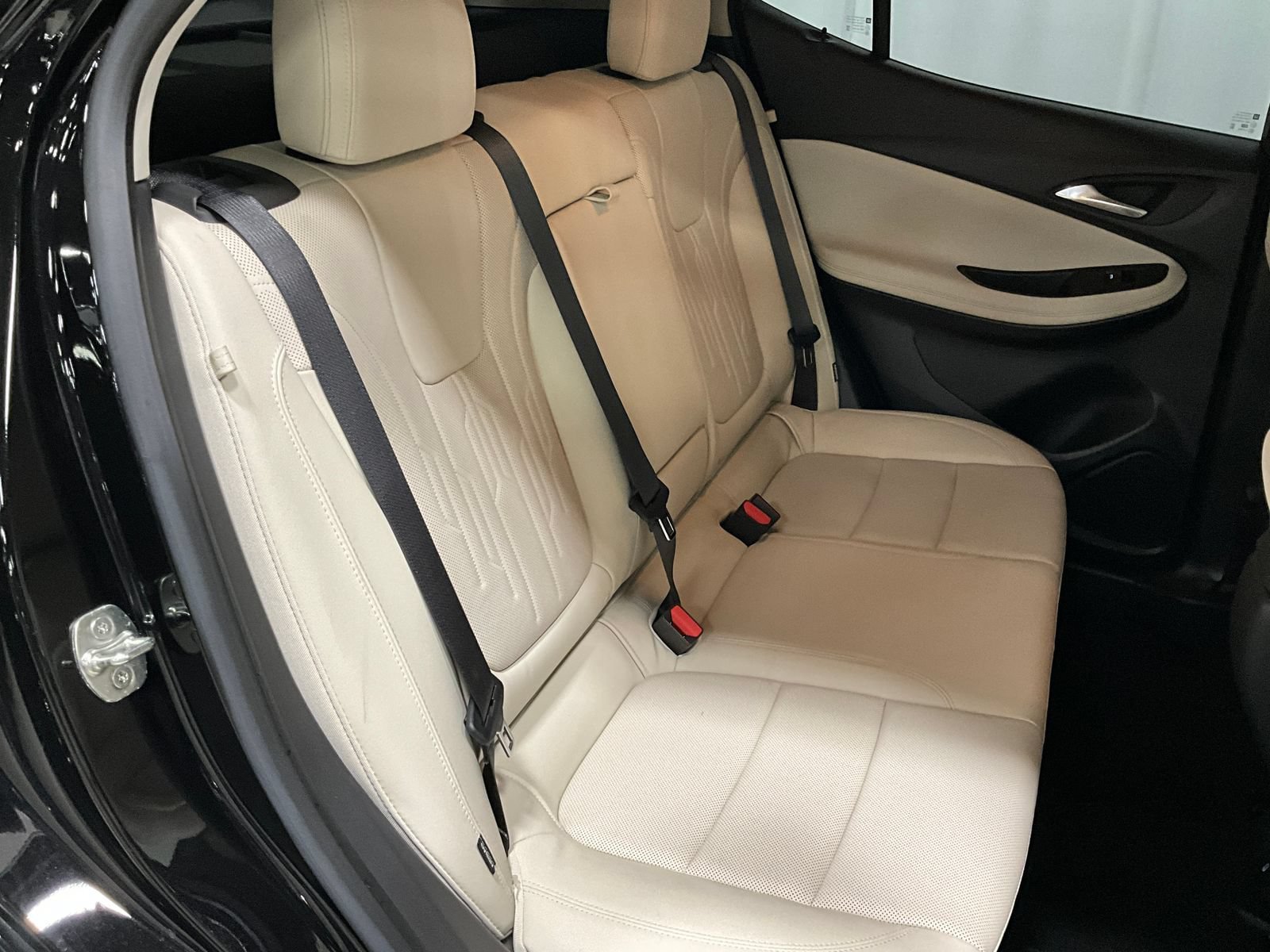 Used 2024 Buick Encore GX Avenir w/ Avenir Convenience Package AWD/4WD image 24