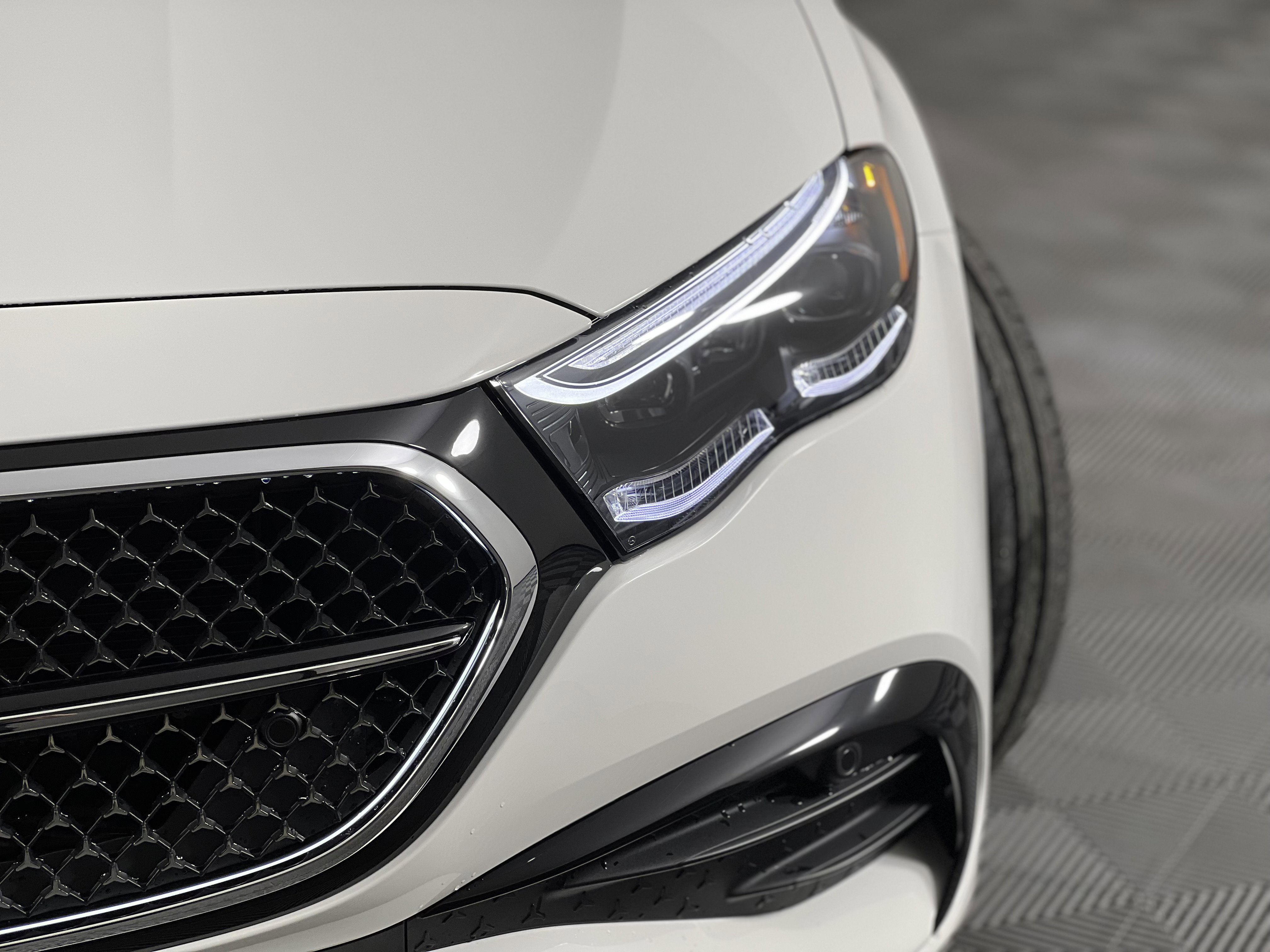 New 2026 Mercedes-Benz E 350 4MATIC Sedan image 7