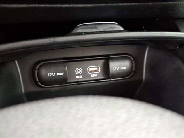 Used 2020 Kia Sorento LX image 8